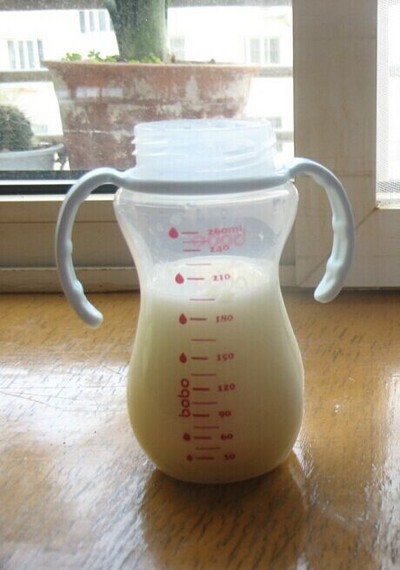 1岁宝宝断母乳转奶粉,提前选好奶粉很重要