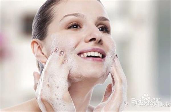 敏感皮肤用什么护肤品去除红血丝?我有去红小